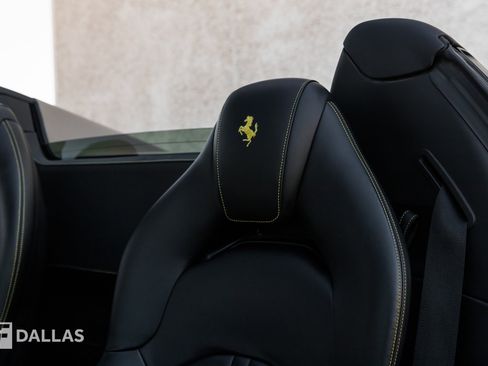 Used 2019 Ferrari 488 Spider image 35