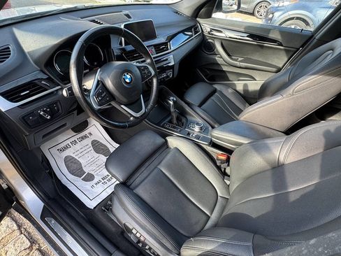 Used 2018 BMW X1 xDrive28i w/ Convenience Package AWD/4WD image 9