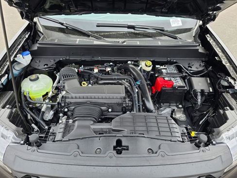 New 2026 Ford Maverick XL FWD image 9