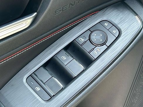New 2027 Nissan Sentra SR w/ SR Premium Package FWD image 17