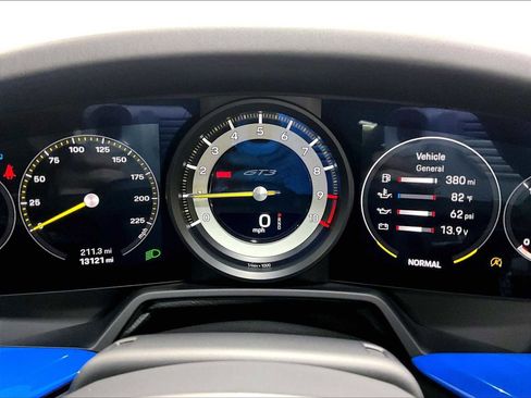 Used 2022 Porsche 911 GT3 image 24