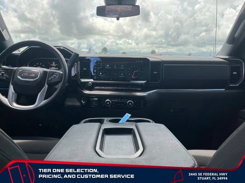 Certified 2025 GMC Sierra 1500 Elevation w/ LPO, Elevation Black Package RWD image 15