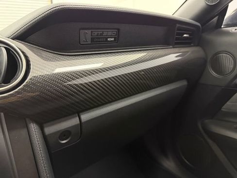 Used 2019 Ford Mustang Shelby GT350 w/ Technology Package RWD image 26