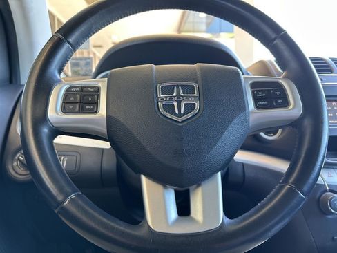 Used 2020 Dodge Journey SE w/ SE Popular Equipment Group FWD image 20
