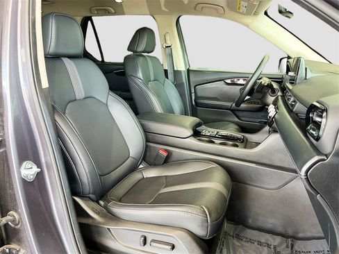 Used 2025 Honda Pilot EX-L image 28