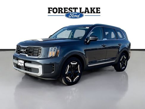 Used 2024 Kia Telluride S AWD/4WD image 3