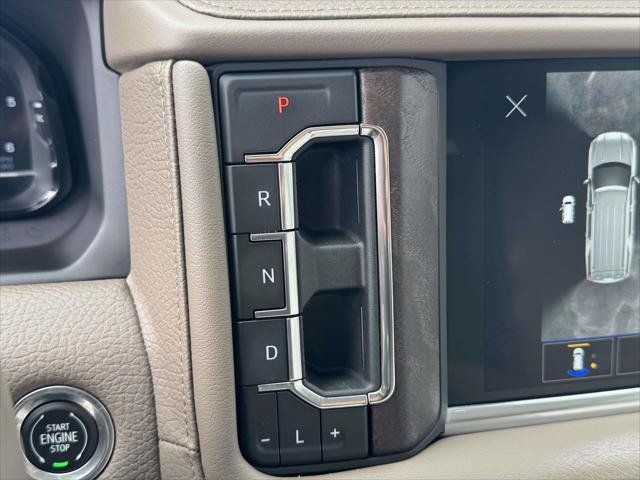 Used 2023 GMC Yukon Denali w/ LPO, Floor Liner Package AWD/4WD image 32
