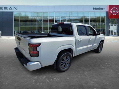New 2025 Nissan Frontier SV w/ SV Convenience Package image 5