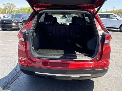 Certified 2024 Chevrolet Equinox LT w/ LPO, Floor Liner Package FWD image 24
