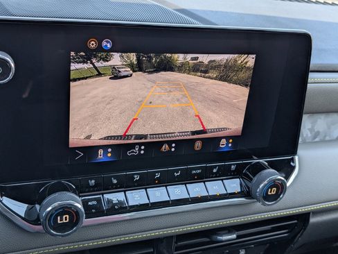 New 2026 Chevrolet Colorado ZR2 w/ Technology Package image 13