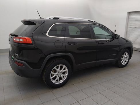 Used 2018 Jeep Cherokee Latitude image 10