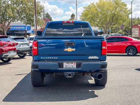 Used 2019 Chevrolet Silverado 2500 High Country w/ Duramax Plus Package AWD/4WD image 3
