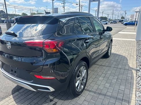 Used 2021 Buick Encore GX Select w/ Advanced Technology Package FWD image 5