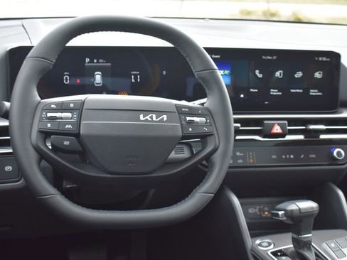New 2026 Kia Sportage EX w/ EX Panorama Roof Package FWD image 20