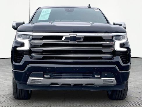 Used 2023 Chevrolet Silverado 1500 High Country w/ High Country Premium Package AWD/4WD image 2