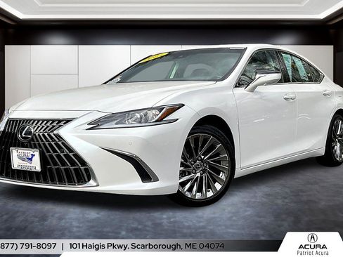 Used 2025 Lexus ES 300h w/ Luxury Package image 1