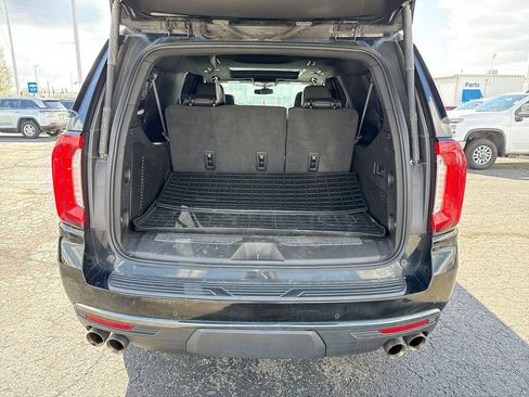 Used 2022 GMC Yukon XL AT4 AWD/4WD image 25