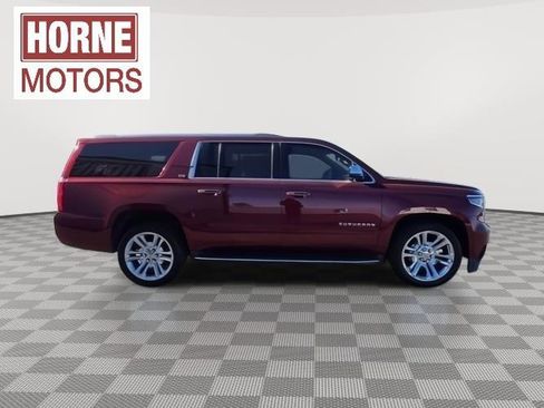 Used 2016 Chevrolet Suburban LTZ image 9