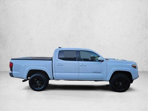 Used 2022 Toyota Tacoma SR5 image 4