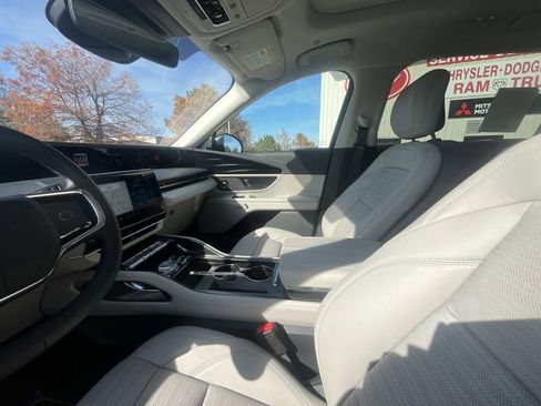 New 2026 Lincoln Nautilus Reserve AWD/4WD image 10