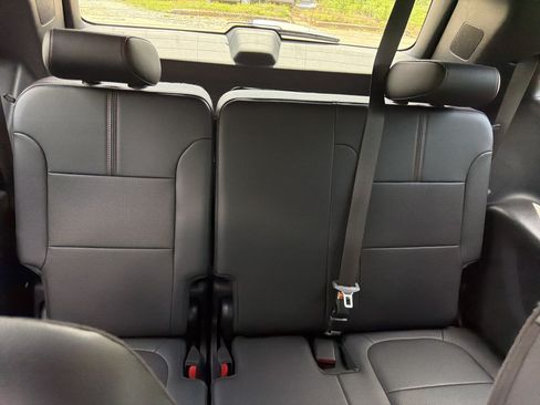 Used 2023 Chevrolet Traverse RS w/ LPO, Floor Liner Package FWD image 16