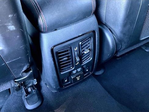 Used 2023 Dodge Durango GT image 10