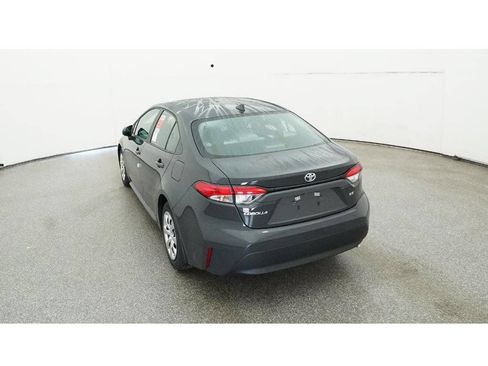 Used 2025 Toyota Corolla LE FWD image 7