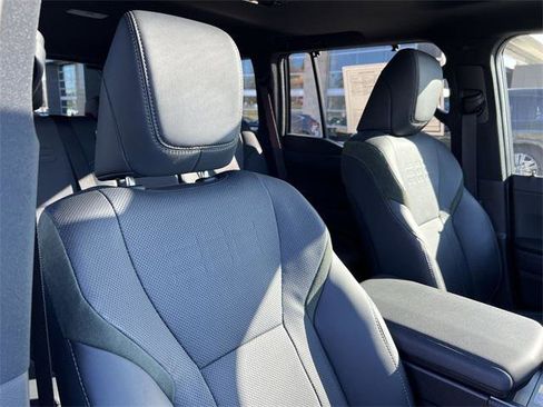 Certified 2024 Lexus GX 550 image 23