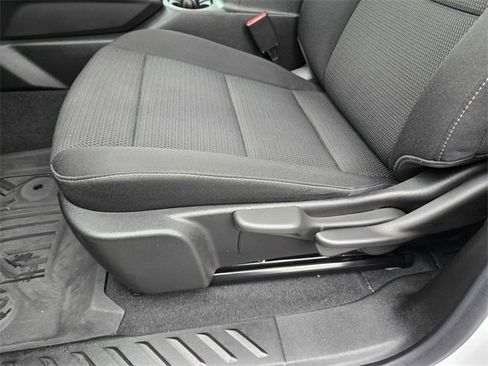 Used 2024 Chevrolet Colorado LT w/ LT Convenience Package image 11