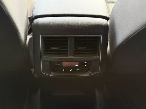 Used 2018 Volkswagen Atlas S FWD image 44