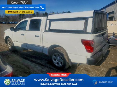 Used 2017 Nissan Titan S image 2