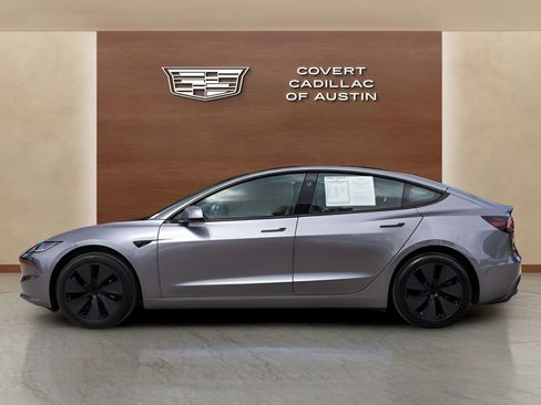 Used 2025 Tesla Model 3 RWD image 2