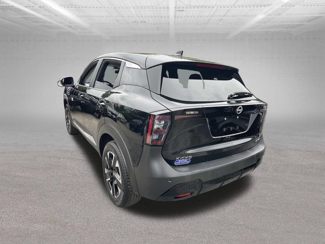 Used 2025 Nissan Kicks SV AWD/4WD image 11