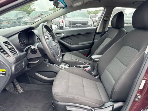Used 2018 Kia Forte LX w/ LX Rear Camera Package FWD image 19