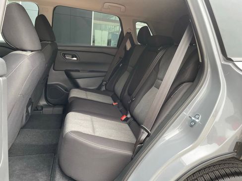 Certified 2026 Nissan Rogue SV FWD image 16