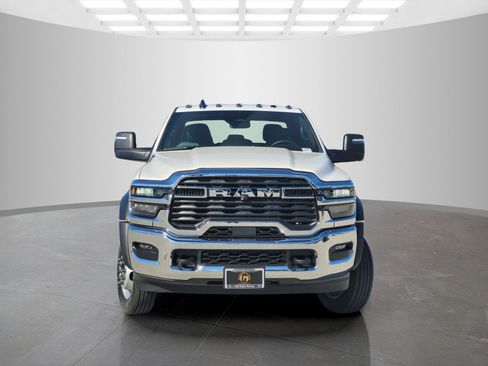New 2026 RAM 5500 Tradesman w/ Chrome Appearance Group image 2
