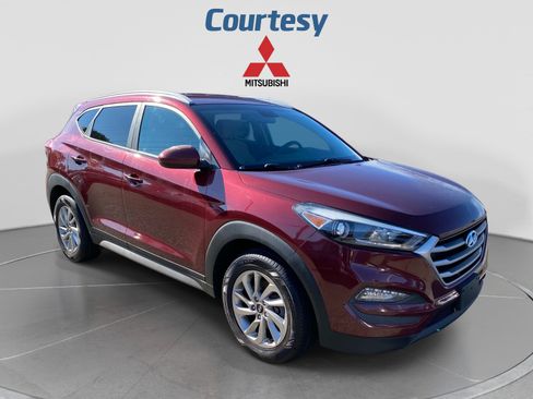 Used 2017 Hyundai Tucson SE w/ SE Popular Package 02 AWD/4WD image 8
