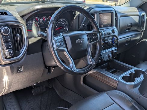 Used 2019 Chevrolet Silverado 1500 LT Trail Boss AWD/4WD image 14