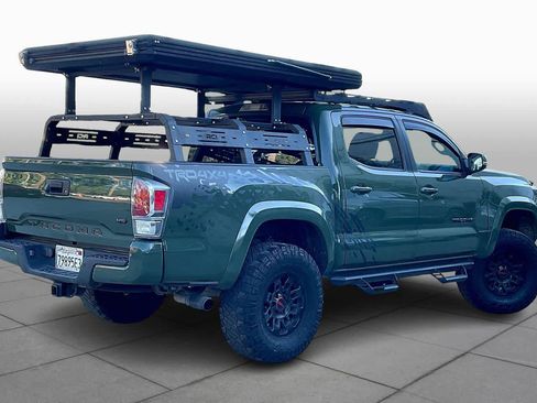 Used 2021 Toyota Tacoma TRD Sport image 12