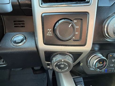 Used 2019 Ford F150 Lariat w/ Equipment Group 502A Luxury AWD/4WD image 17