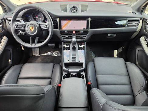 Used 2026 Porsche Macan AWD/4WD image 8