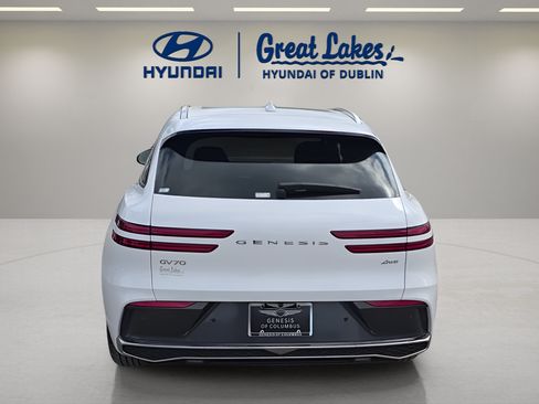 Used 2026 Genesis GV70 2.5T Select AWD/4WD image 4