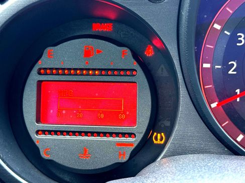 Used 2017 Nissan 370Z NISMO image 33