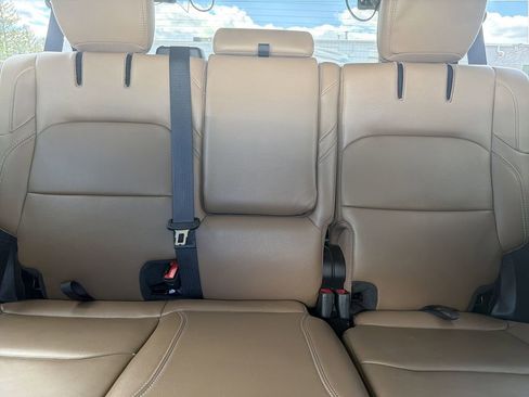 Used 2021 Jeep Wrangler Unlimited Rubicon 4xe w/ Steel Bumper Group image 20