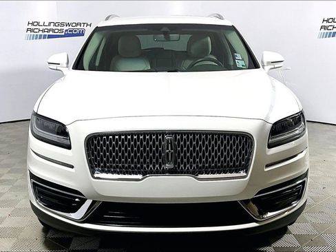 Used 2020 Lincoln Nautilus FWD image 2
