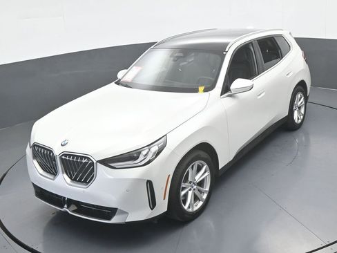 Used 2025 BMW X3 xDrive30i image 54