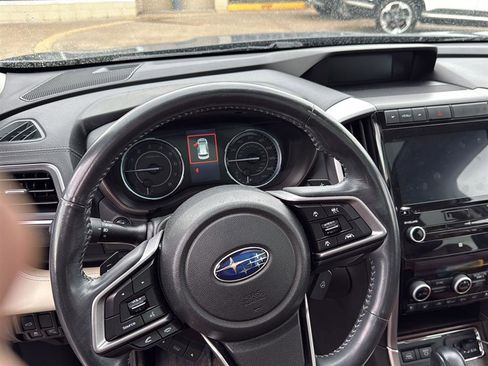 Used 2019 Subaru Ascent Touring w/ Popular Package #2A image 17