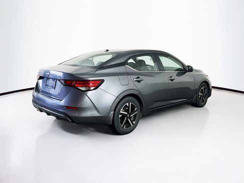 Used 2025 Nissan Sentra SV image 9