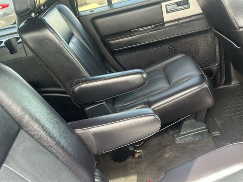 Used 2016 Ford Expedition Limited w/ Equipment Group 301A image 8