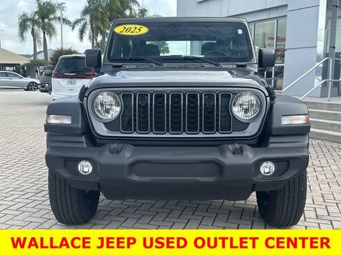 Used 2025 Jeep Wrangler Sport AWD/4WD image 4